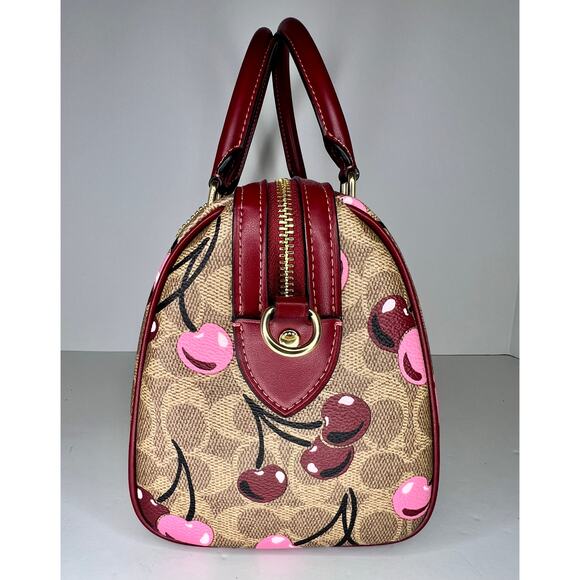 Coach Signature Cherry Rowan - Picture 4 of 8
